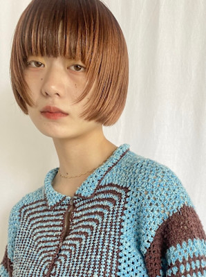 アプリコットベージュのコンパクトミニボブ 