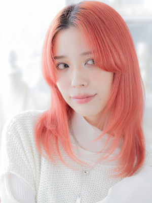 アプリコットオレンジ小顔姫カットレイヤーウルフ　韓国風巻き