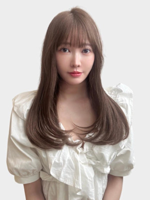 レイヤーカット オリーブグレージュ 顔周り　小顔 韓国ヘア