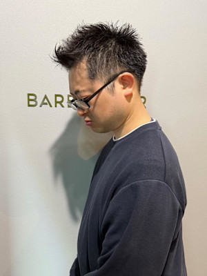 ビジネスにもピッタリ　爽快クルーカット