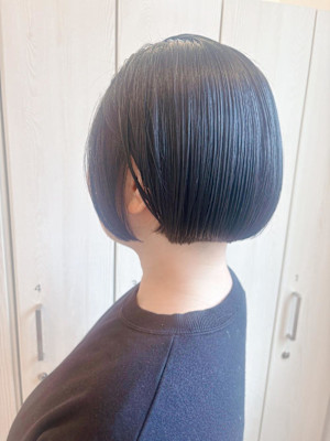大人ボブ/切りっぱなし/耳かけ