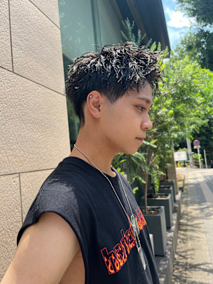 綿貫航太◎短髪パーマ/スパイキーショート/アップバング