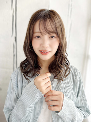 斜めバング/ゆるふわ巻き/マロンベージュ