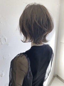 ハイトーンショートウルフ　ウルフカット