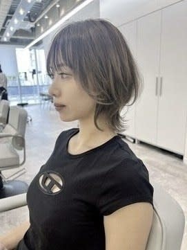 小顔ミディアムネオウルフ　ウルフカット