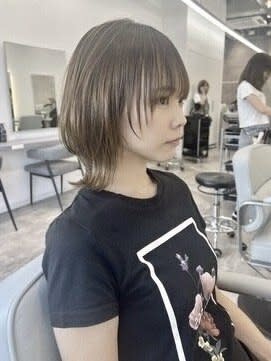 ひし形シルエットの小顔ウルフカット　ウルフ　ネオウルフ