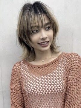 ひし形シルエットのくびレイヤーネオウルフ　ウルフカット