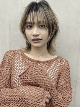 くびレイヤーボブウルフ　ミディアムウルフ　ウルフカット