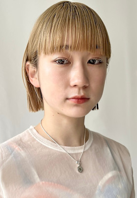 ぱつんと、ブロンド