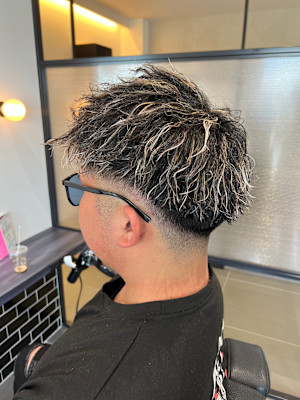 奈良メンズツイストパーマメッシュカラーブリーチメンズアイブロ