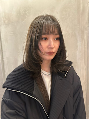 池袋 イルミナカラー 透明感 レイヤー オリーブ アッシュ♪