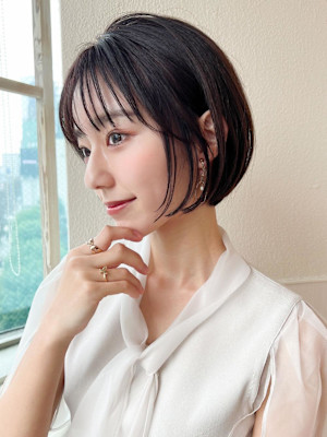 ひし形ショートボブレイヤーイメチェン美髪ホワイトブロンド