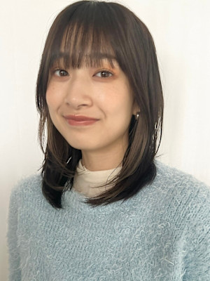 レイヤー/暗髪/ミディアム 