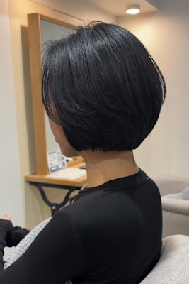 ブルーブラック/ショートボブ/30代/薬院/久保