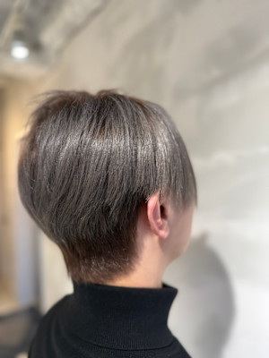 シルバー系ハイトーンショート