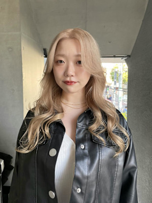 ミルクティーベージュ/ベージュ/ハイトーン