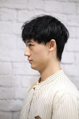 ツーブロック癖毛風マッシュ