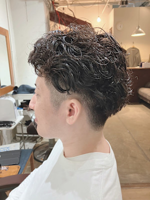 ツーブロ×ゆるカーリーパーマ