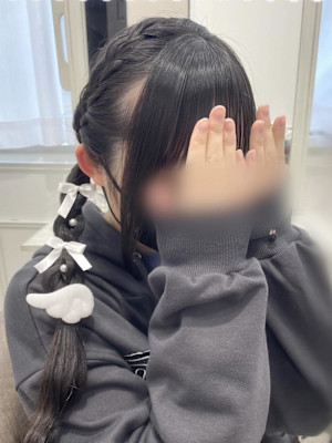 羽根ピン付き！編み込みツインテ♪_ユウ