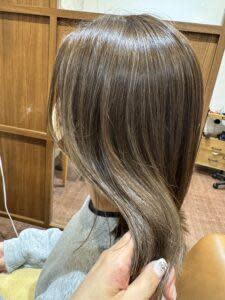 白髪ぼかしハイライト