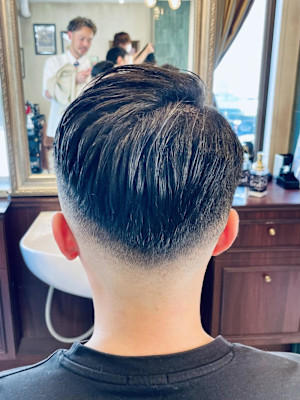 【20代 男性】ロンドン七三フェード（大宮/バーバー）