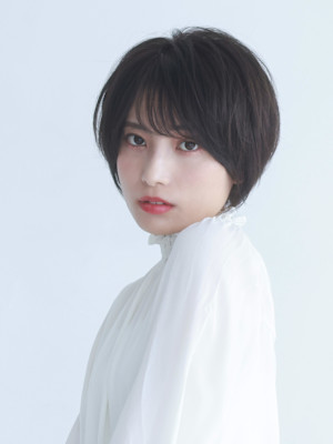 印象No1キュートヘアスタイル！王道ショート×最旬透明感カラ