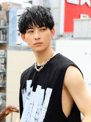 甘いツーブロック×韓国風刈り上げマッシュ