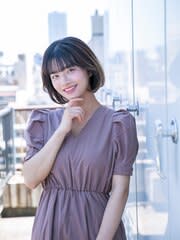 王道ボブスタイル×カーキベージュ