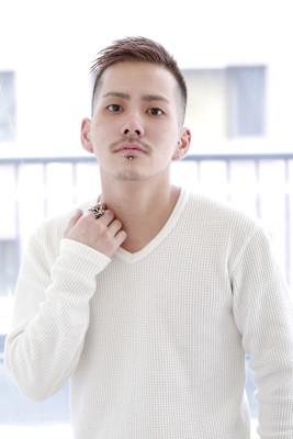 【メンズバーバースタイルツーブロック】×【モヒカン坊主】