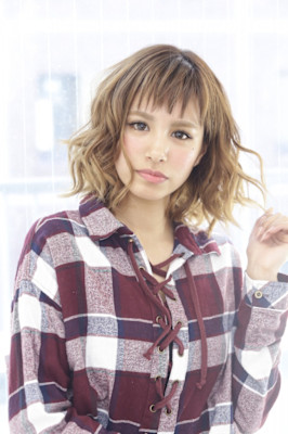 強めカールベビーシースルーバング