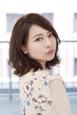 【外ハネボブ×艶感デザインカラー】