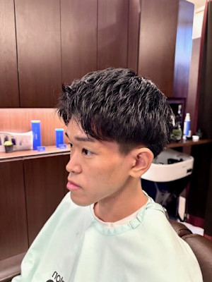 刈り上げショートスタイル