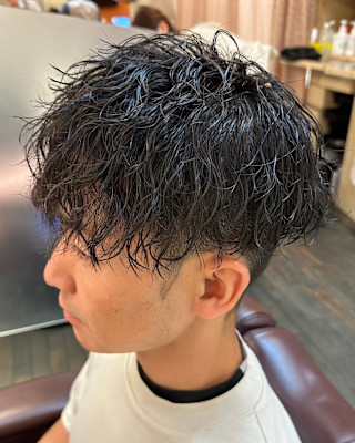 ツイストスパイラルパーマ/マッシュ/ツーブロック/黒髪