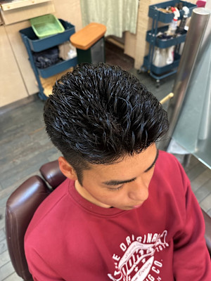 20代30代ビジネス◎ナチュラルパーマツーブロック刈り上げ