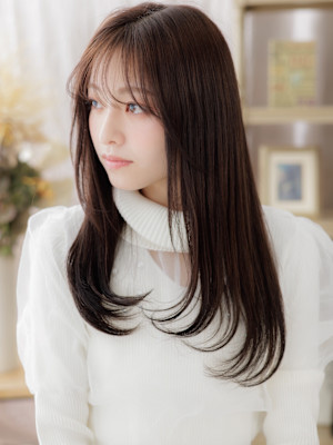 グレージュアッシュ艶髪ストレート小顔ロング　マロンベージュ