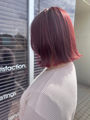 派手すぎないイヤリングカラー★