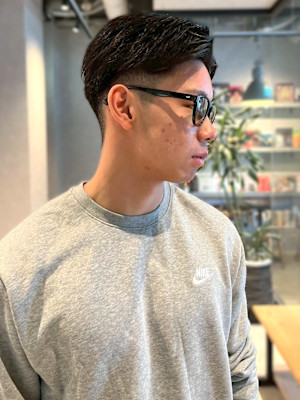 ツーブロック 刈り上げ アップバング ビジネス 30代40代