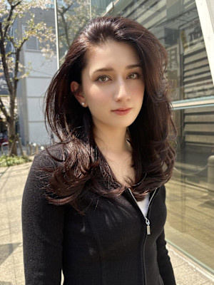 深み柔らかブラウン　イルミナ新色「アース」