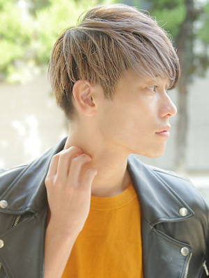 ツーブロックハイトーンカラー