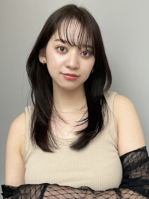 レイヤー/艶髪/前髪/顔周り/くびれ/ロング/シースルー/