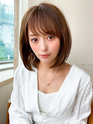 30代40代美髪ショートレイヤー極細ハイライト