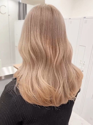 Louwe三軒茶屋 ×　ヘアスタイル