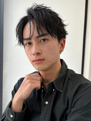 センターパートコンマバング