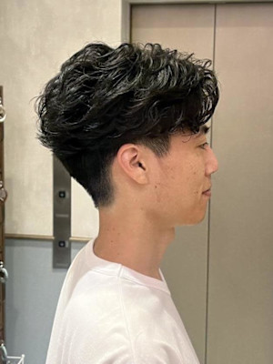 【ヘアジュレドゥ 花井】フェザーショート