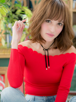 外国人風グラマラス☆小顔チェリーブラウン　細めハイライト