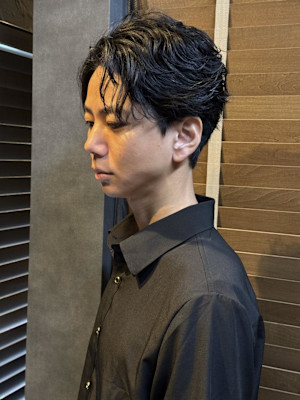 フェザーショートパーマスタイル