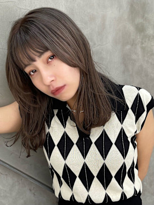 ブラウンベージュ/フルバング/顔まわりカット/ミディアムヘア