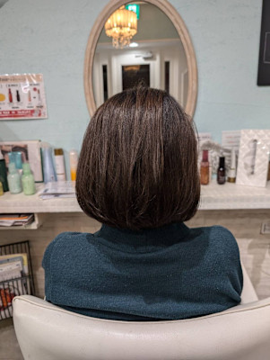 髪質改善（2枚目ビフォーあり）