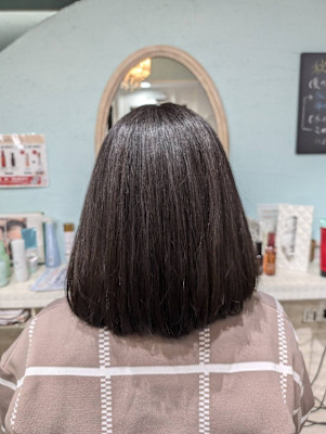 髪質改善（2枚目ビフォーあり）