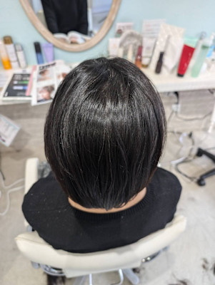 髪質改善（2枚目ビフォーあり）